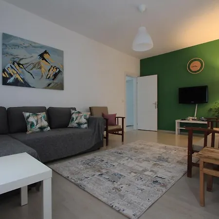 Cukurbag'da Orman Manzarali Muekemmel Daire Apartment *
